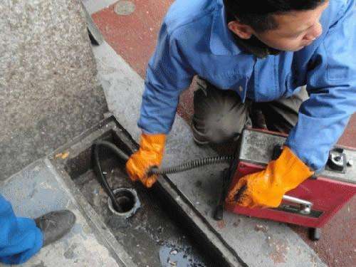 隆子疏通下水道